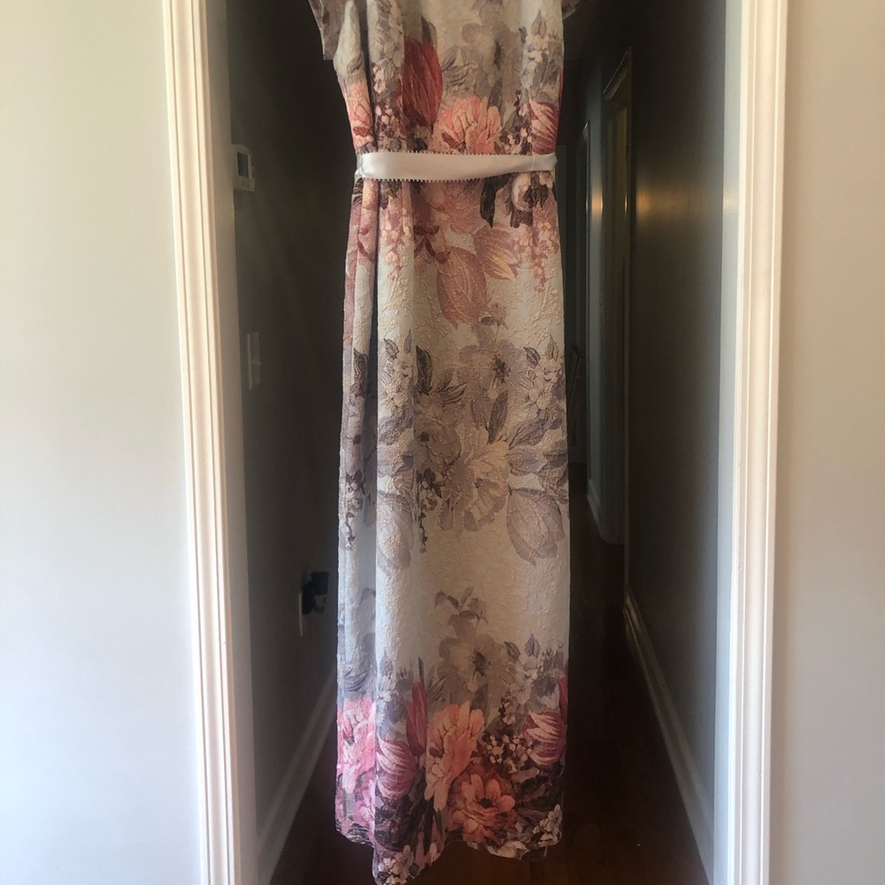Plus Size Short Sleeve Floral Ribbon Tie Formal